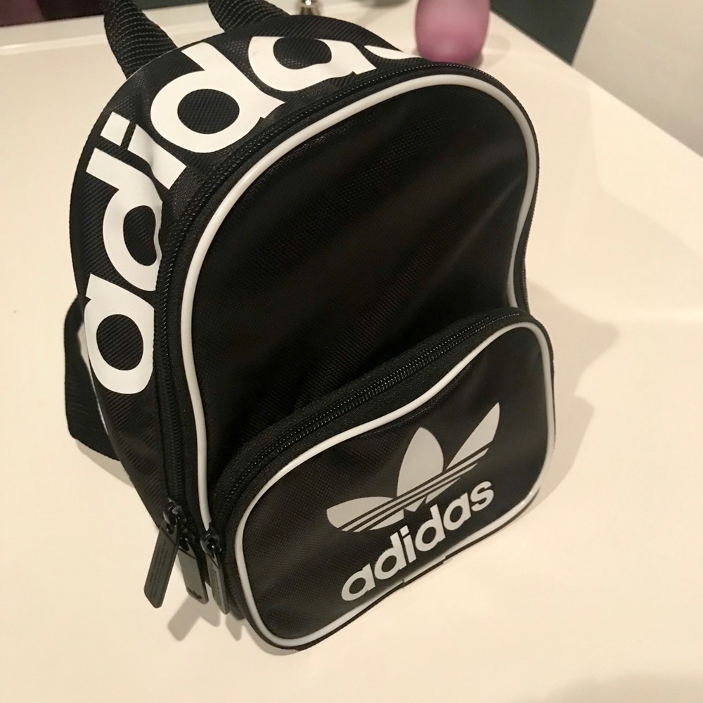 Adidas mini backpack 🎒
